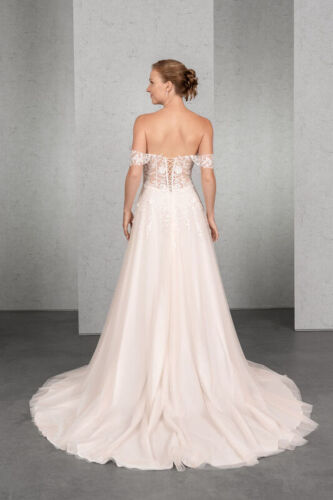 Bild 6 Wenzel Brautmoden