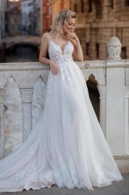 Wei&szlig;e Rose - Hochzeitsmoden - Brautmode Bild  15