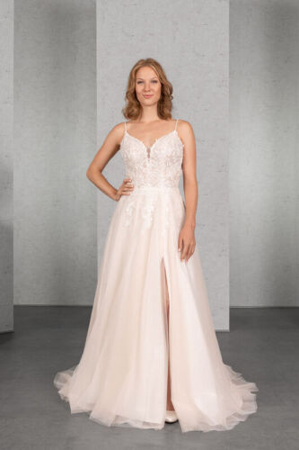 Bild 21 Wenzel Brautmoden