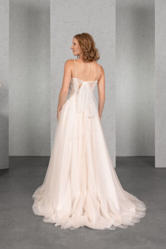 Bild 22 Wenzel Brautmoden