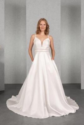 Wei&szlig;e Rose - Hochzeitsmoden - Brautmode Bild  31