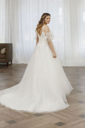 Bild 68 Wenzel Brautmoden